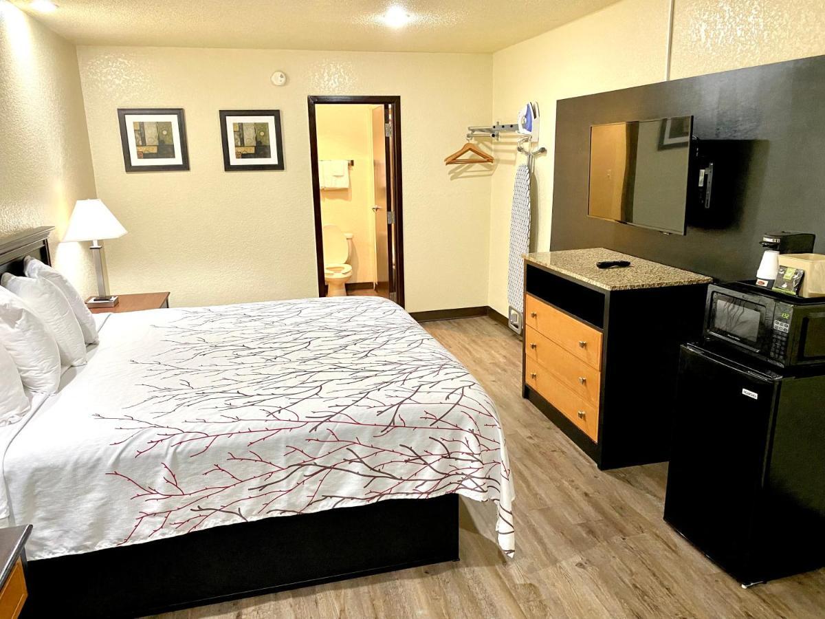 Travelers Inn Elizabeth City Dış mekan fotoğraf